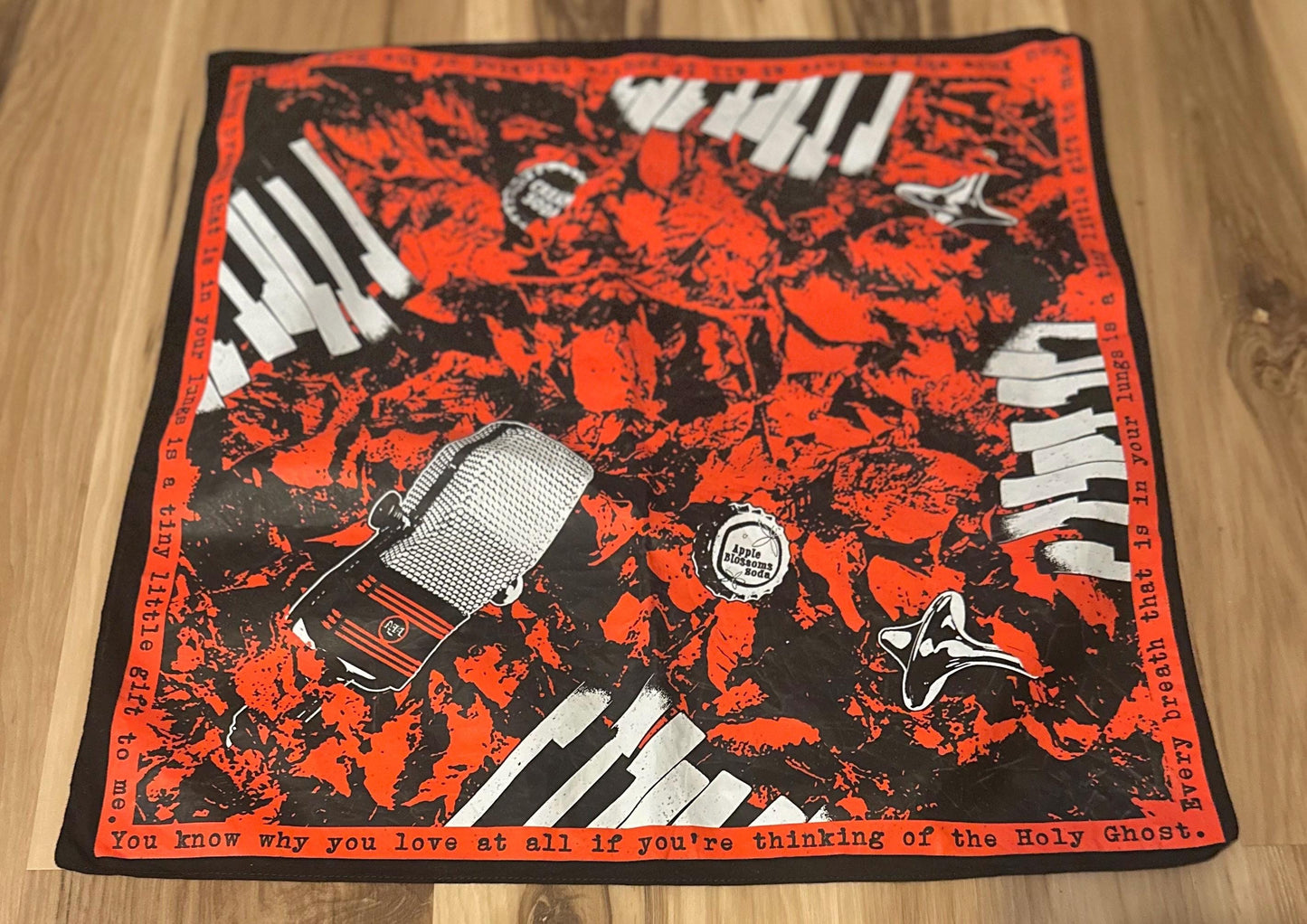 The White Stripes Dead Leaves and The Dirty Ground | Bandana Tie, Wall Art, Turntable Cover